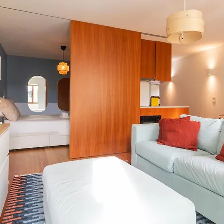 Bright In Miragaia By Lovelystay Apartment *